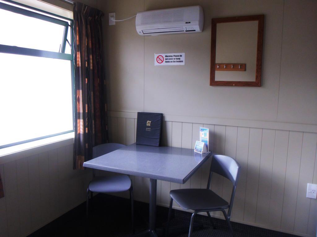 Oamaru Top 10 Holiday Park Esterno foto