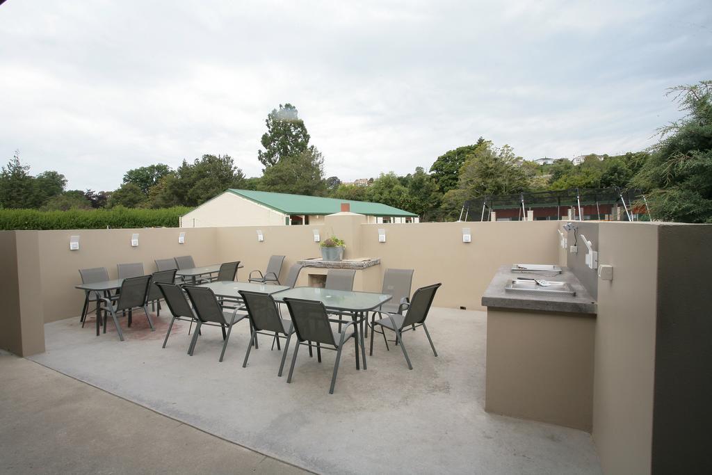 Oamaru Top 10 Holiday Park Esterno foto